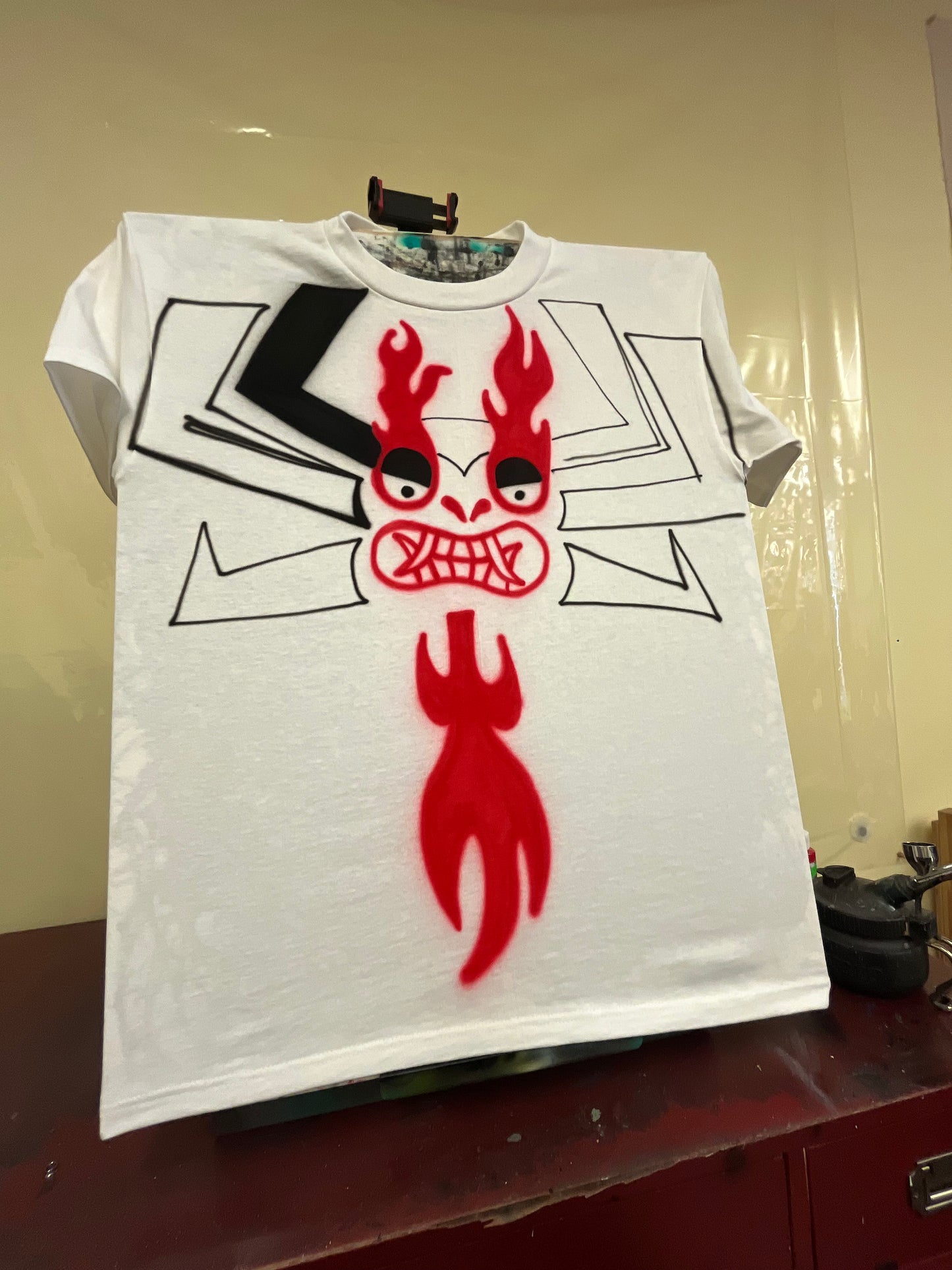 Aku (Medium)